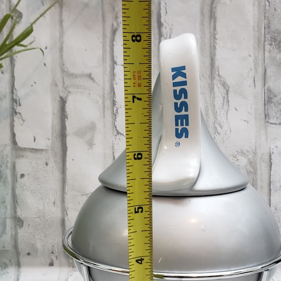 Kisses Ceramic Fondue Pot w/Hershey's Mugs - Picture 11 of 14